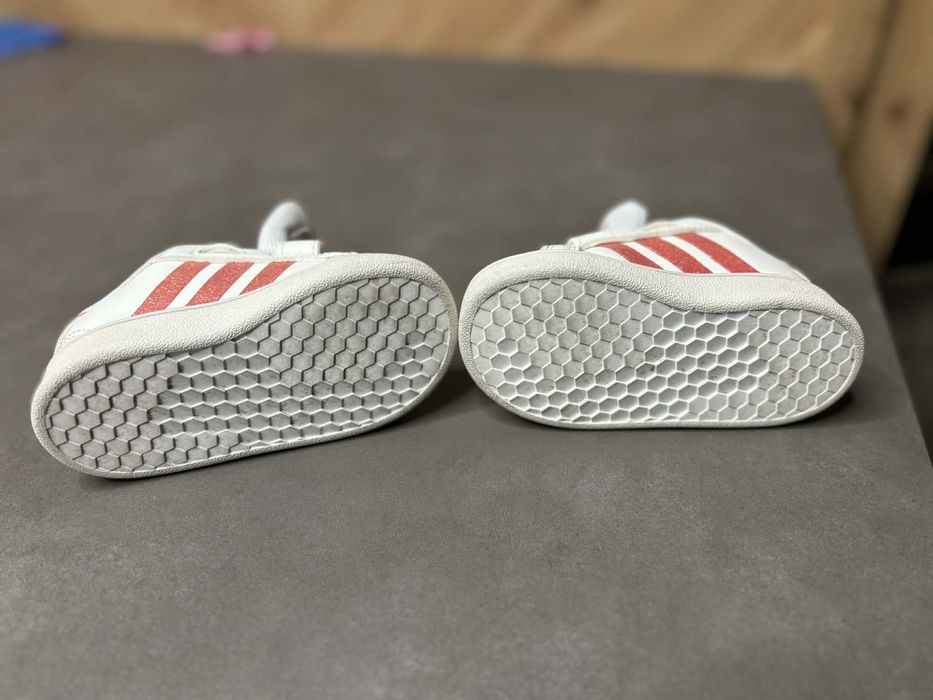 Детски маратонки Adidas 20