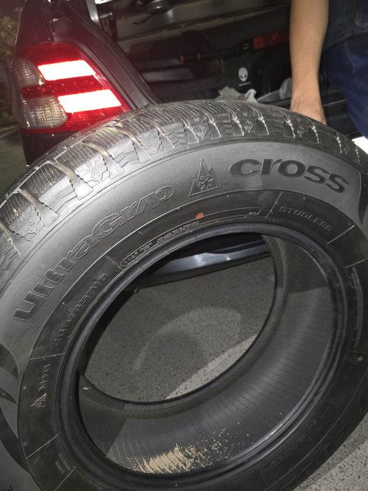 Goodyear ultragrip cross