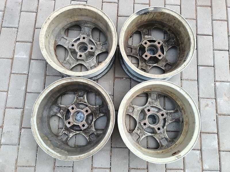 Продам оригинальные легкосплавные диски на Citroen