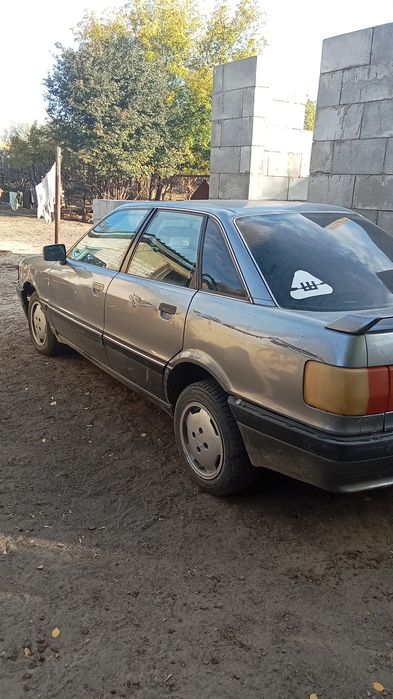 Продам машыну Ауди 90