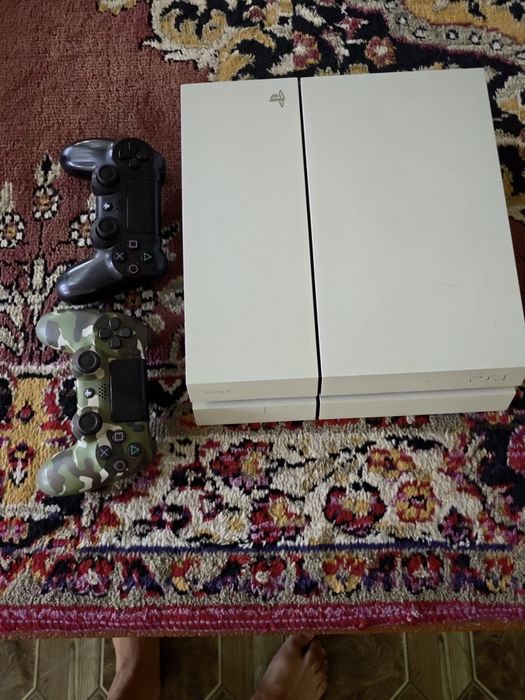 Play Station 4 Offitsalniy