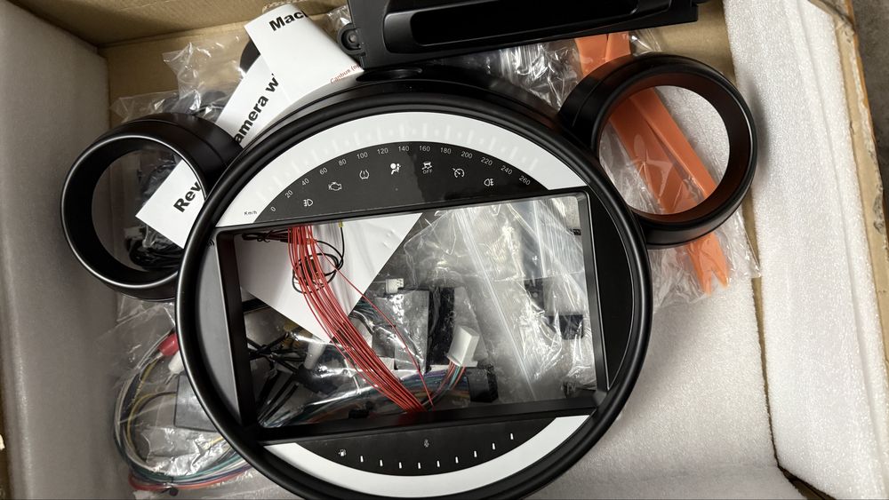 Чисто НОВ аndroid carplay s навигация за MINI COOPER / COUNTRYMAN