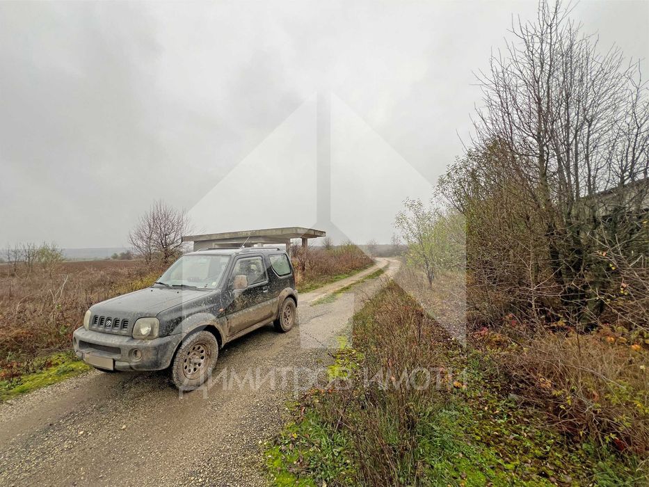 Продава се Склад в с. Никола Козлево, Област Шумен - 610 кв.м за 210 €/кв.м - Снимка #8