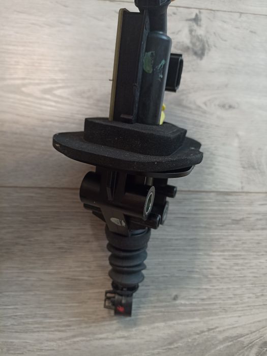 Pompă ambreiaj cod 306103690R Renault Megane 4 an 2021