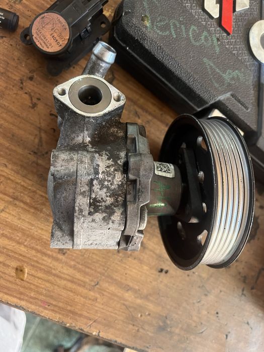 Pompa servo audi a4 b8 2,0 tdi