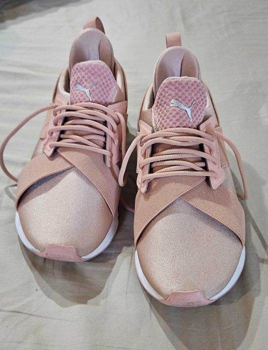 НОВА ЦЕНА!Дамски маратонки Пума PUMA, номер 40.5