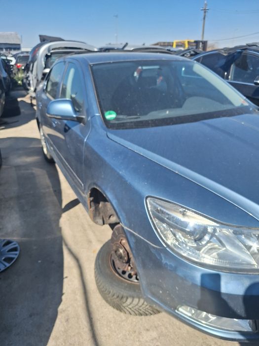 Dezmembram Skoda octavia 2 facelift hatchbak 1.6 benzina cod motor Bse cutie manuala 5+1trepte
