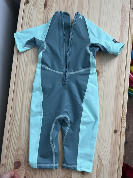 Costum de baie anti UV Decathlon