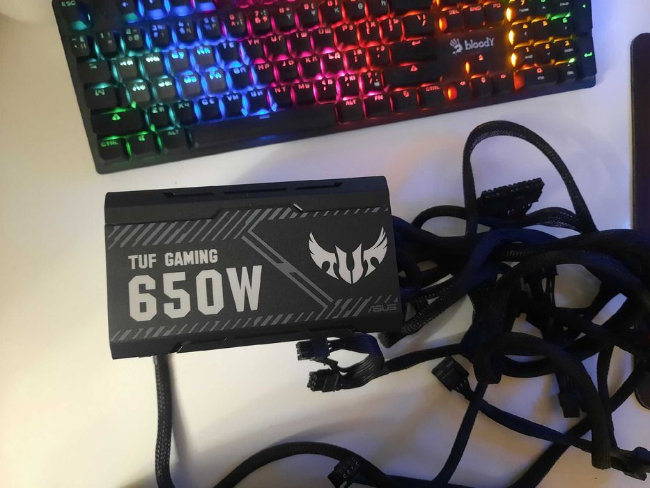 Продам Оперативную Память Kingston HyperX Predator ДДр 4