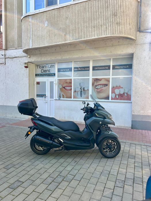 Vând Yamaha Tricity 300 2021