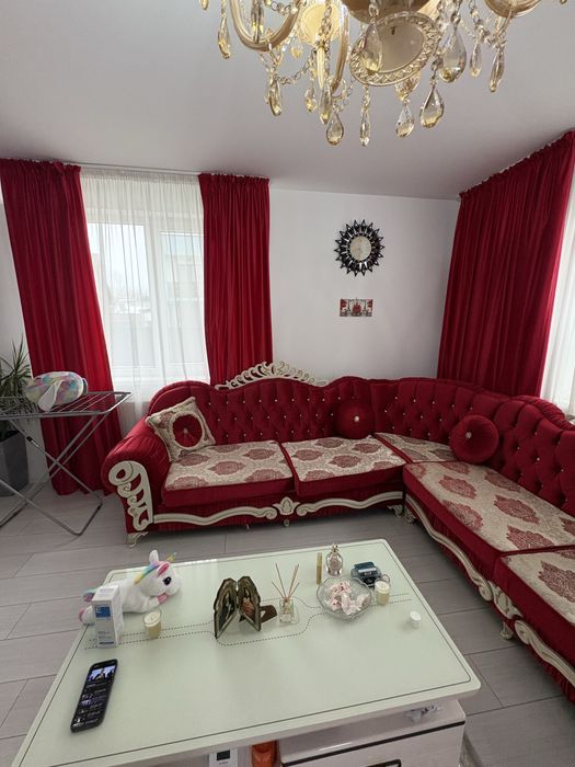 Vand coltar nou rosu.