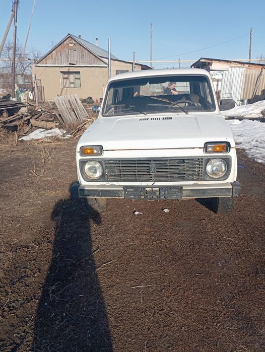 Продам ниву 1993г