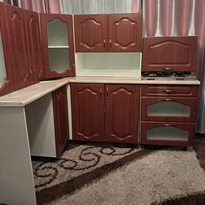 Кухонный гарнитур бу продам