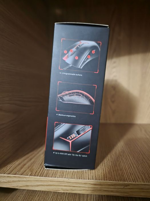 Vând periferice de gaming