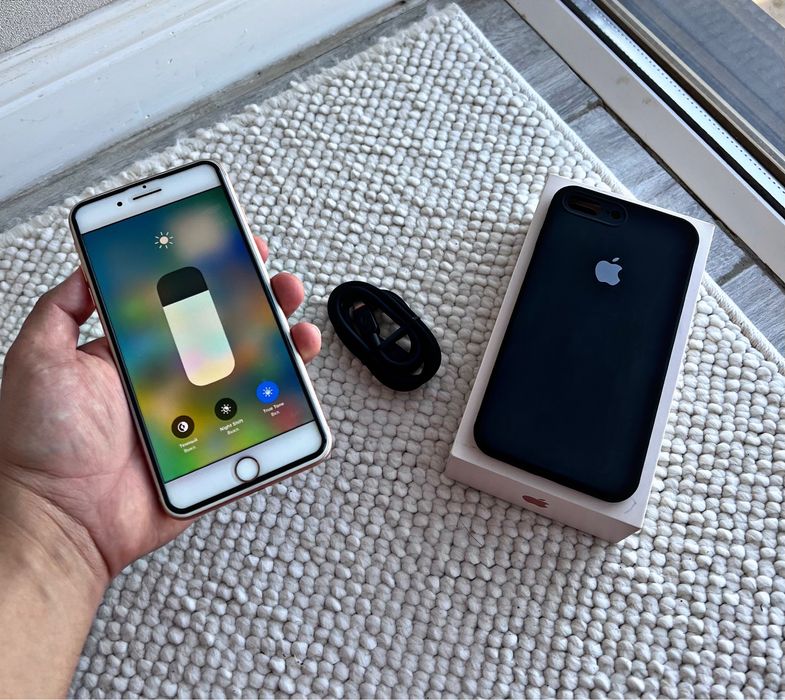 iPhone 8 plus/256GB/75%без ремонта