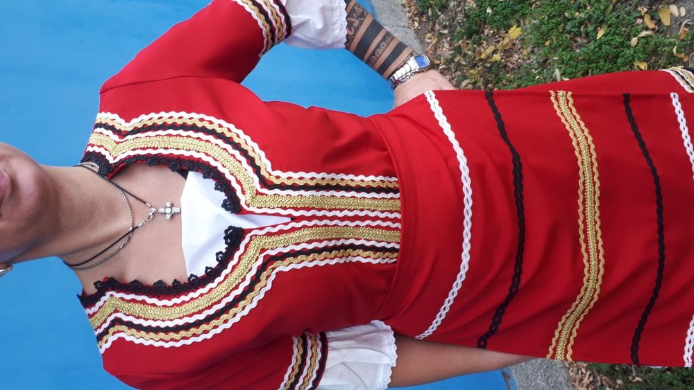 Женска носия-македонска (якорудска),