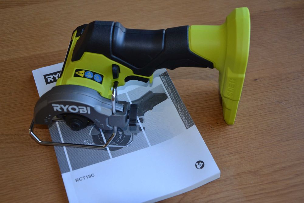 Нов безчетков ъглошлайф Ryobi 18V