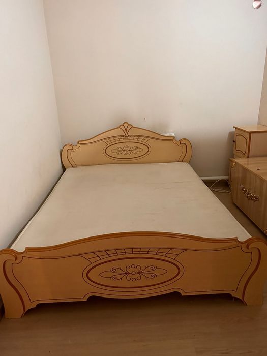 Кровать на продажу