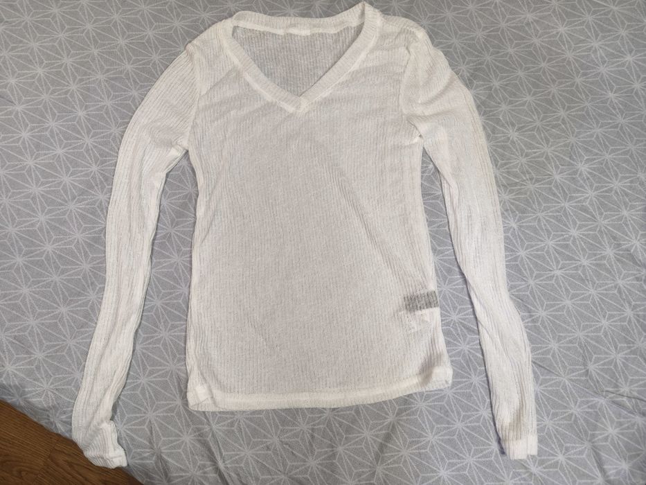 Bluză damă Dazy albă, mărimea S, decolteu în V, tricot fin