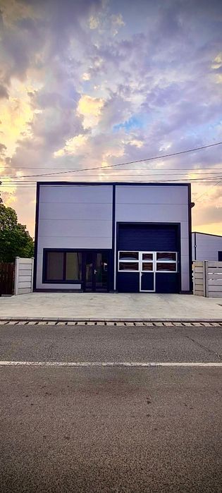 Inchiriez hala metalica - 315mp