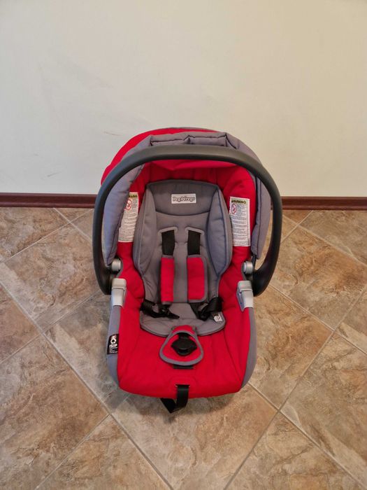 Продавам детска количка PEG PEREGO  Pliko P3