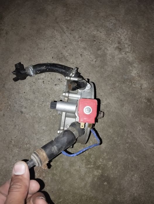 Gaz reduktor sotiladi