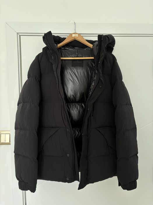 Geaca ORIGINALA Moncler Short Down Negru Mat, Size 4