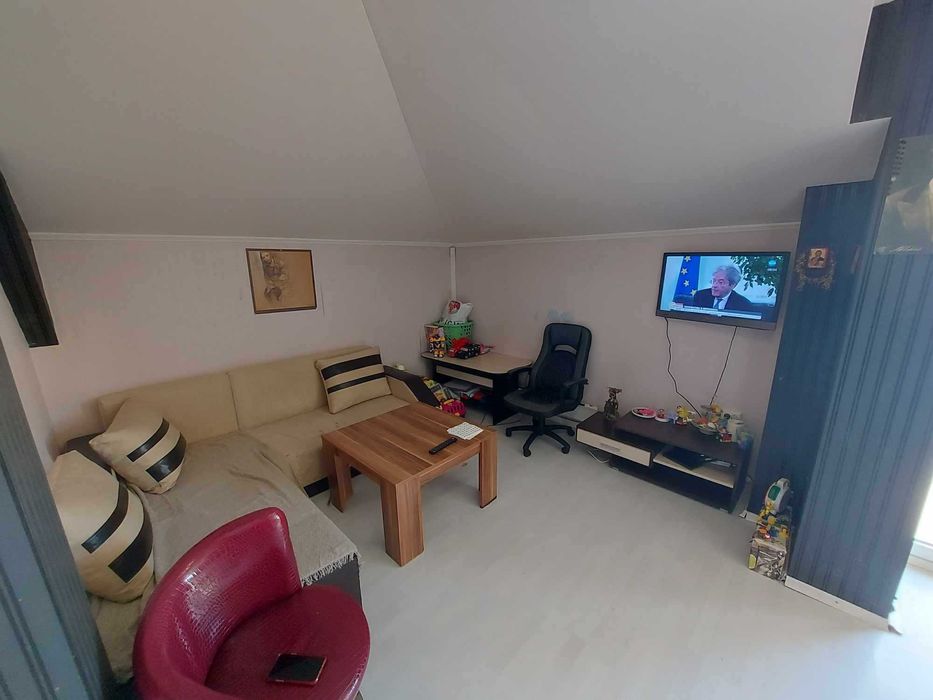 Продава се Двустаен апартамент в Търговище, Вароша - 50 кв.м за 1214 €/кв.м - Снимка #2