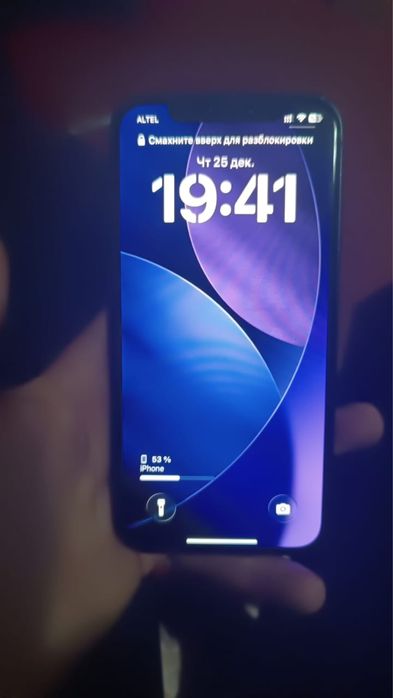 Продам айфон 12