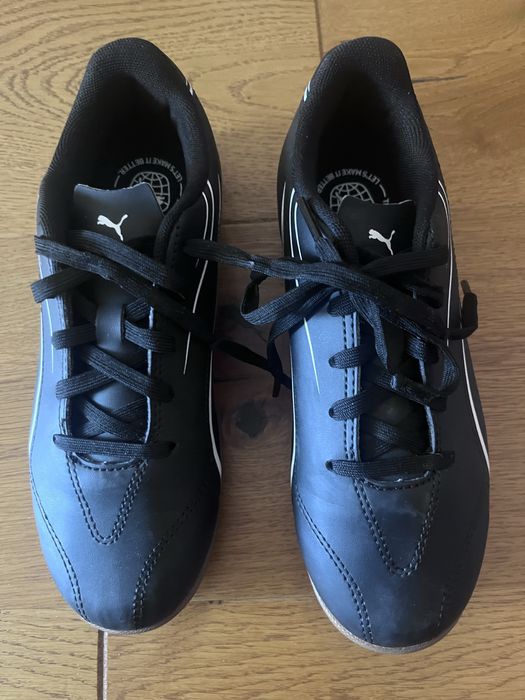 Adidasi fotbal Puma marime 34