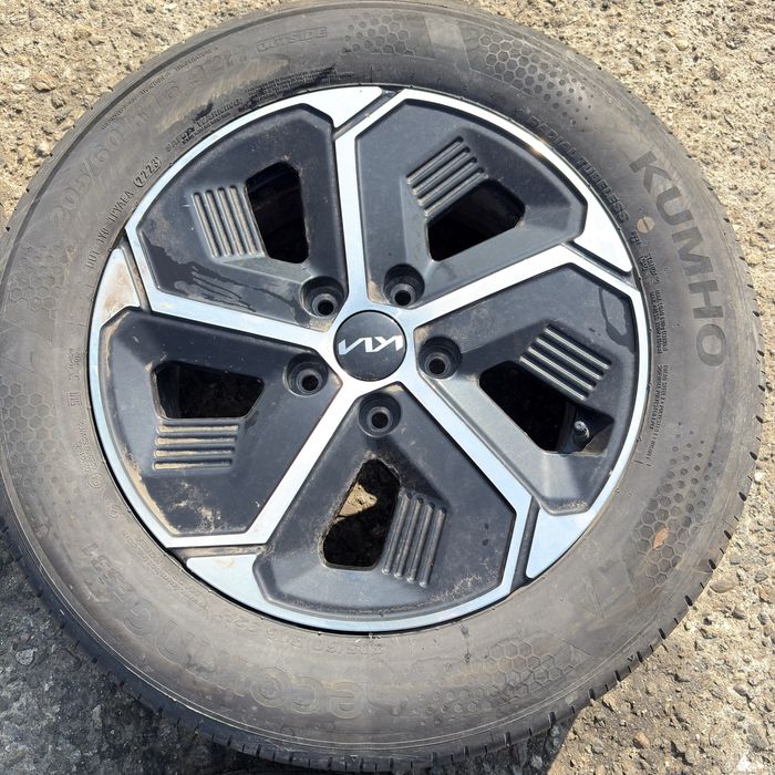 Джант с гуми Kia Niro 16"