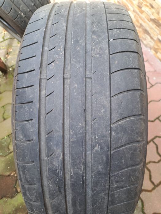 Vând cauciucuri de vară Dunlop, 235/65/R17, SUV,  300 de lei