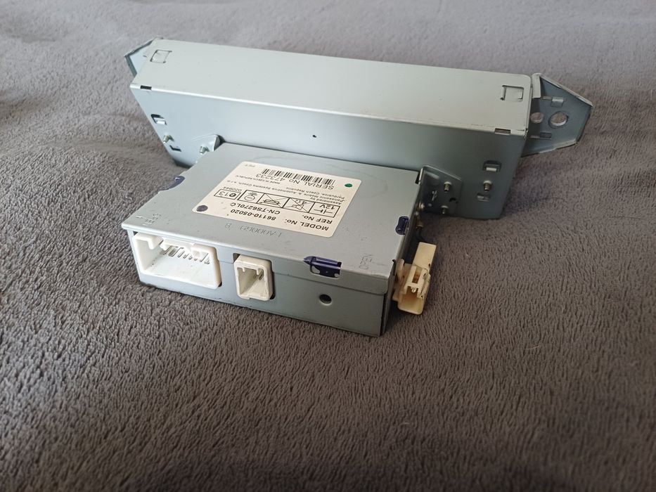 Toyota Avensis T25 централна конзола