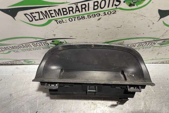 Display bord Dacia Logan 2006 1.6 MT (87 hp)
