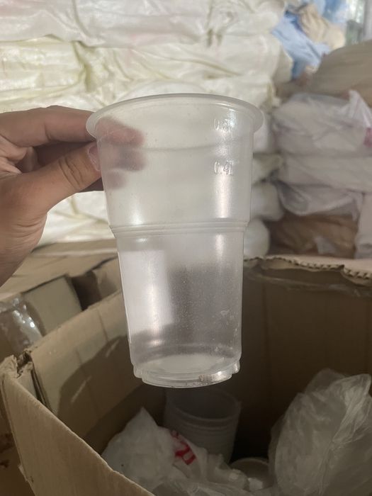 стакан с купольной крышкой