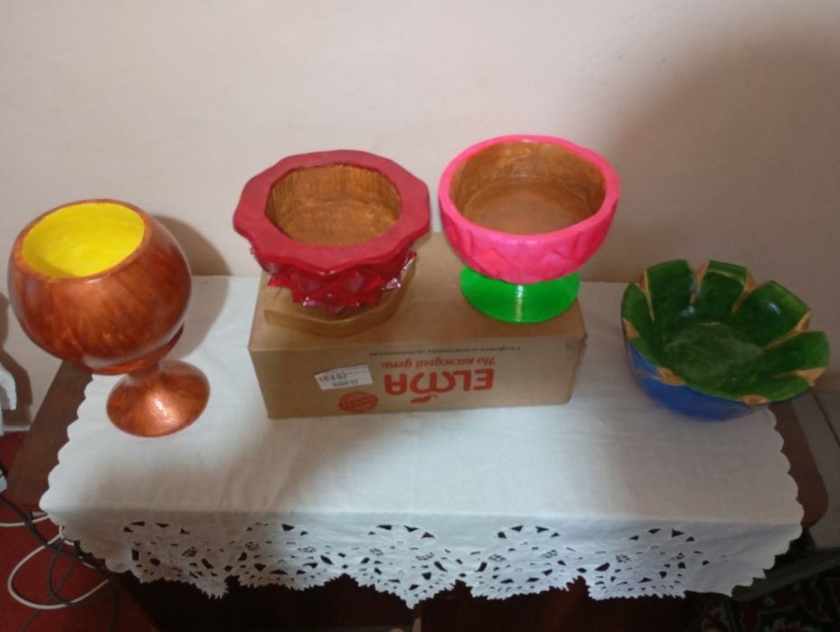 Декор для домашних горшочных цветов.