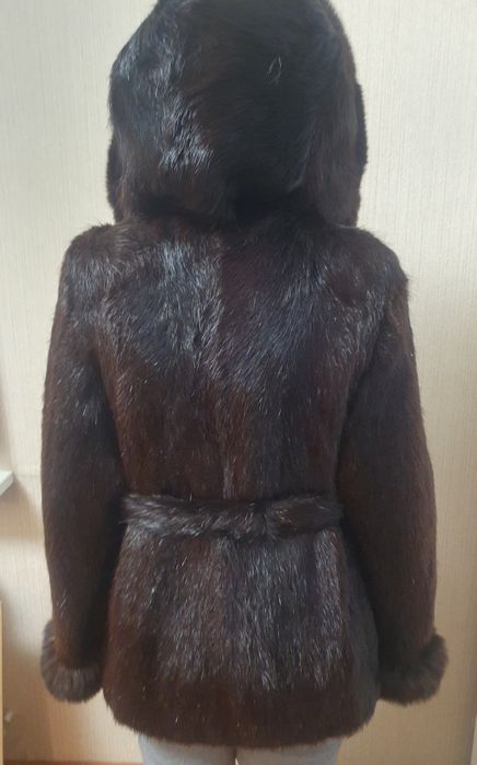 Haina blana naturala nutrie