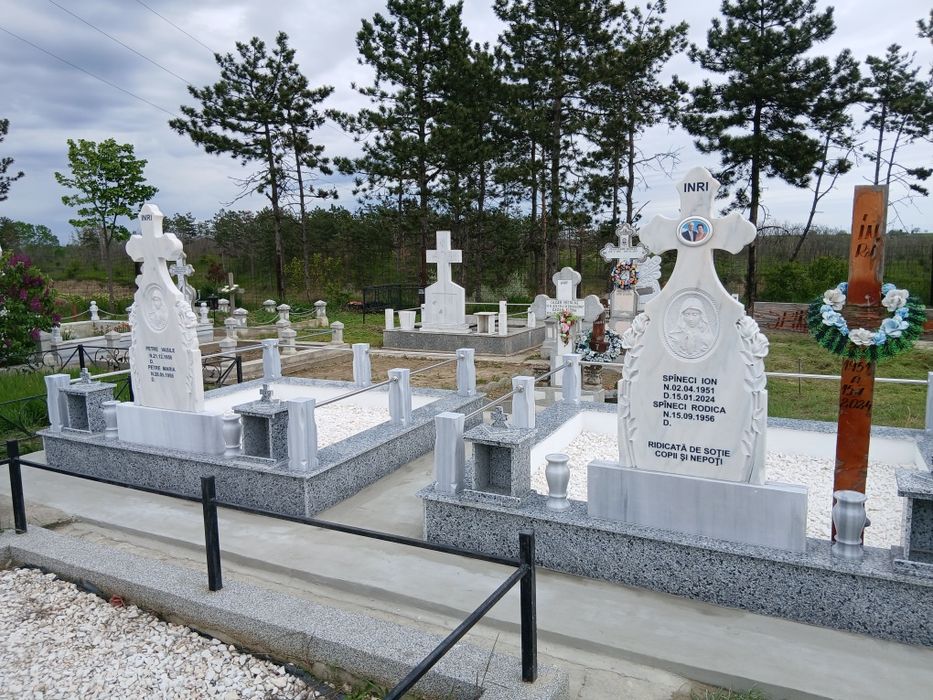 monumente funerare rezistente
