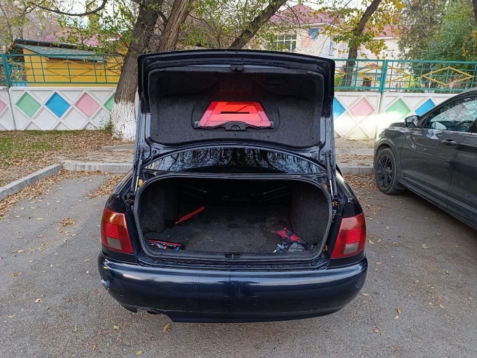 Продам Ауди А4 1996