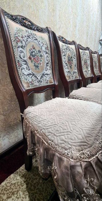 Продам стол и стулья