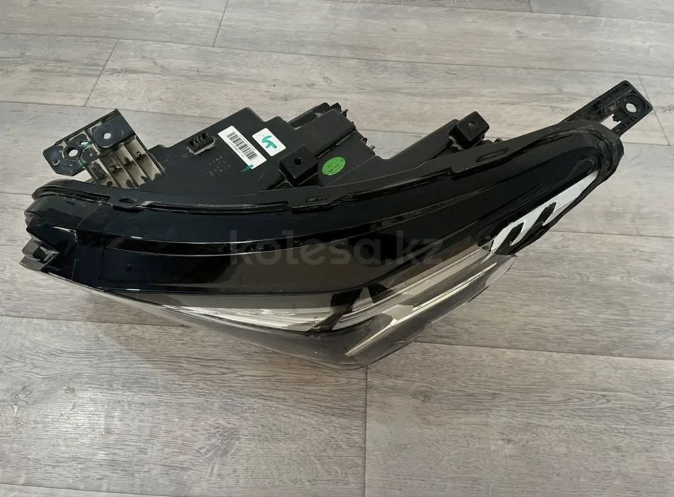 Фара Geely Coolray правый