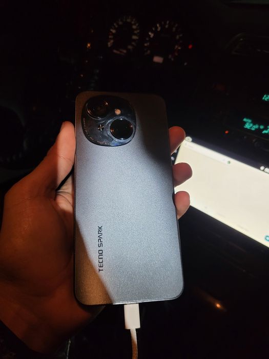 Techno spark go  продам 64 гб продам 18000