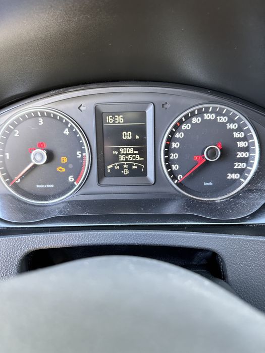 Volkswagen T5 2.0 TDI Autoutilitara N1