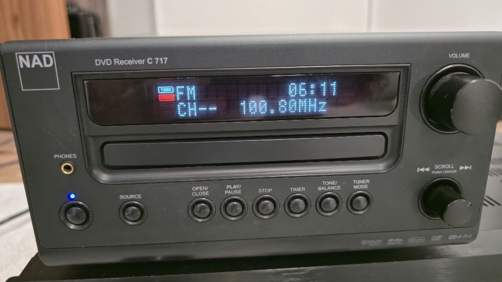 NAD DVD receiver C 717 amplificator
