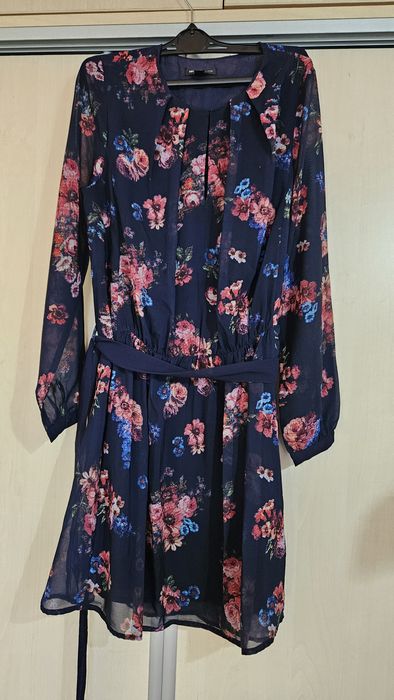 Rochie florala de la MNG Collection