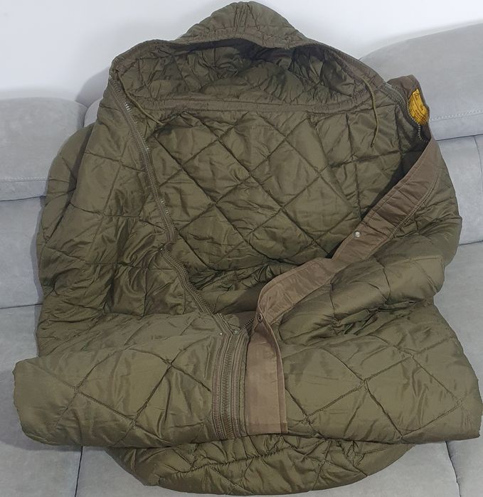 Vând sac de dormit militar