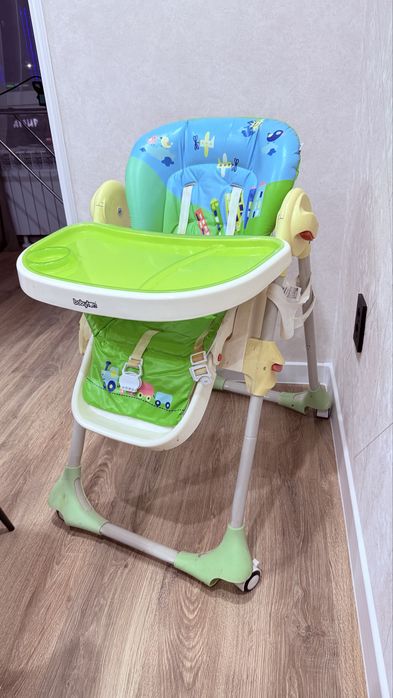 Продается столик для кормления