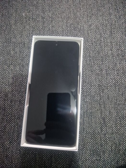 Vand honor 400 smart nou