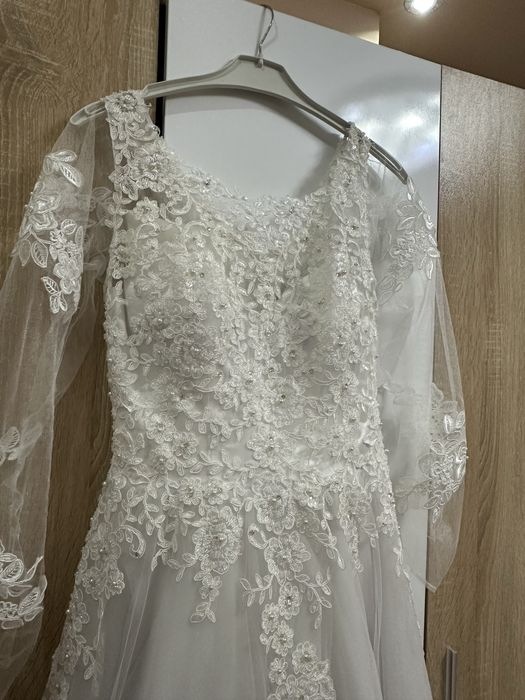 Продавам булченска рокля