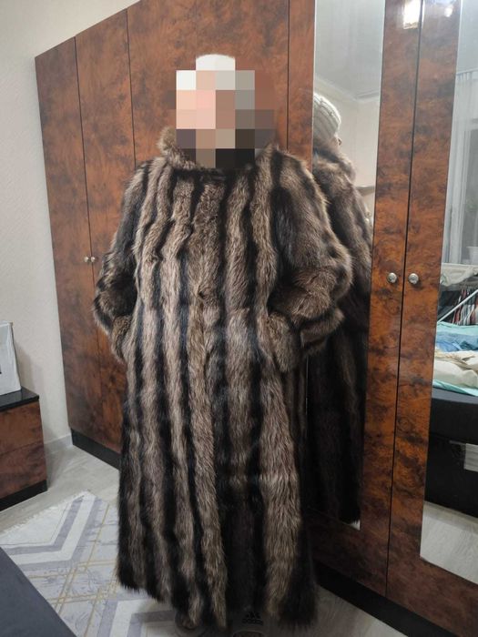 Продам шубу мех енота